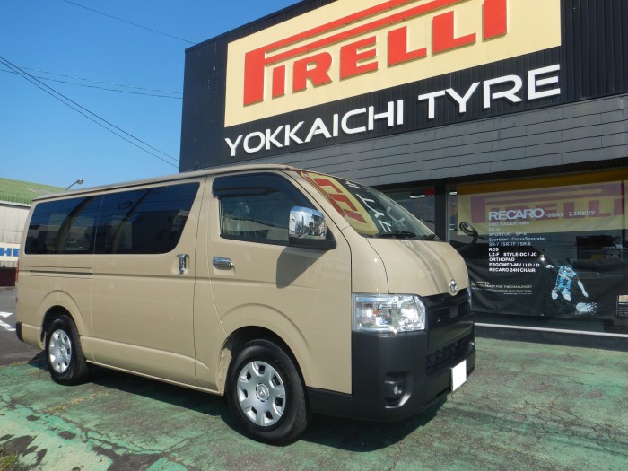 TOYOTA ハイエース